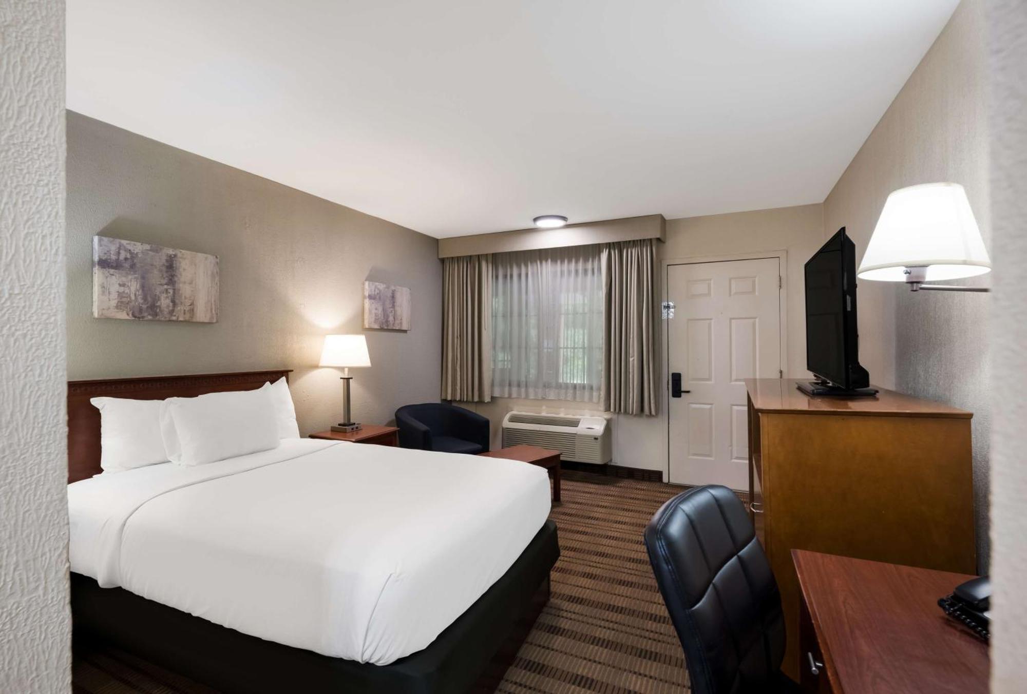 Surestay Plus By Best Western Woodbury Inn Ngoại thất bức ảnh