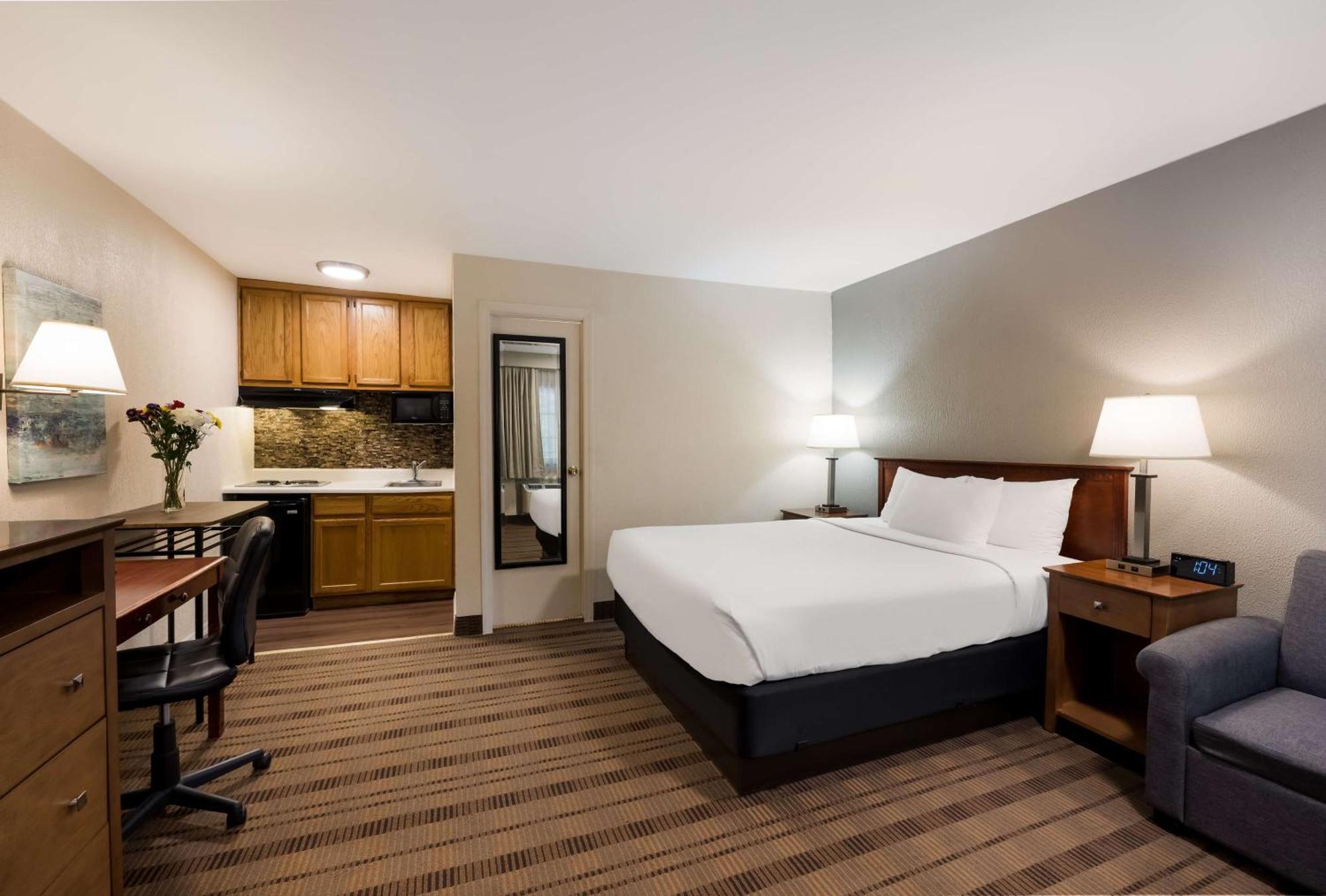 Surestay Plus By Best Western Woodbury Inn Ngoại thất bức ảnh